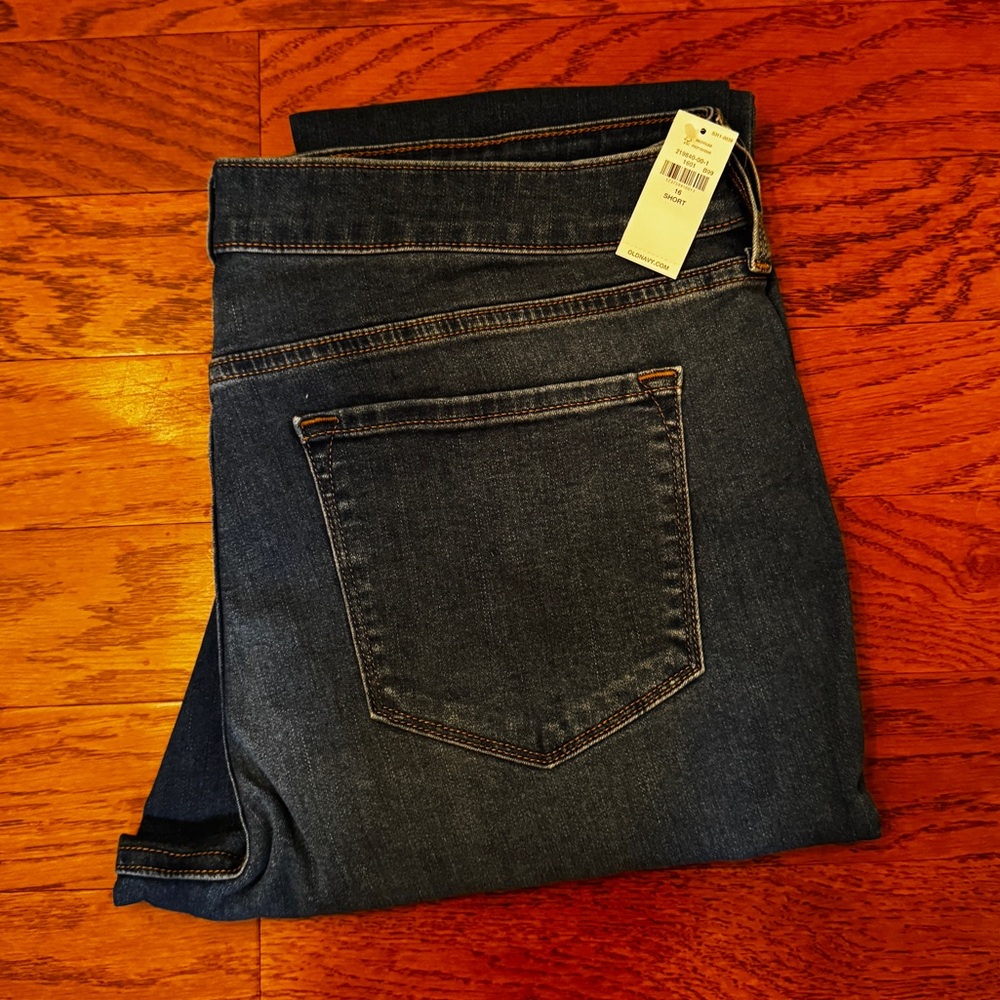 Old Navy | NWT Women's Plus 16S Short Rockstar Super Skinny Low Rise Jeans